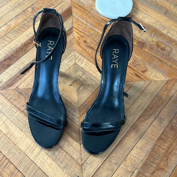 Heels - Picture 1 of 3